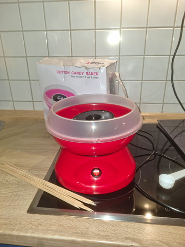 Cotton candy maker - cotton,